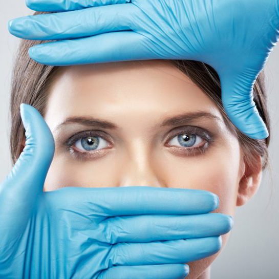 529759-4393665-chirurgia-estetica-725×545